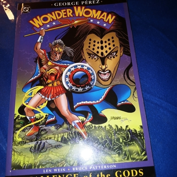 DC Comics Other - Wonder woman DC comics new ♀️👠